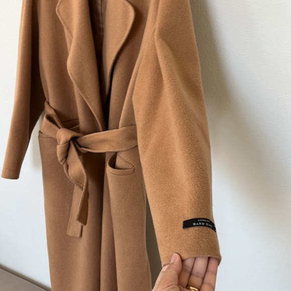Women’s knee length wool coat, Camel color one size - Picture 3 of 4